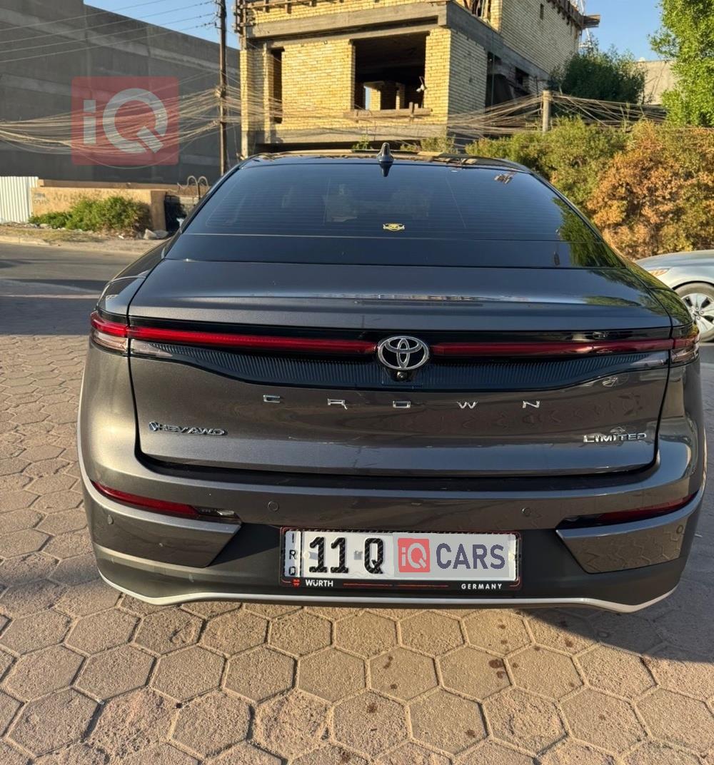 تۆیۆتا کراون